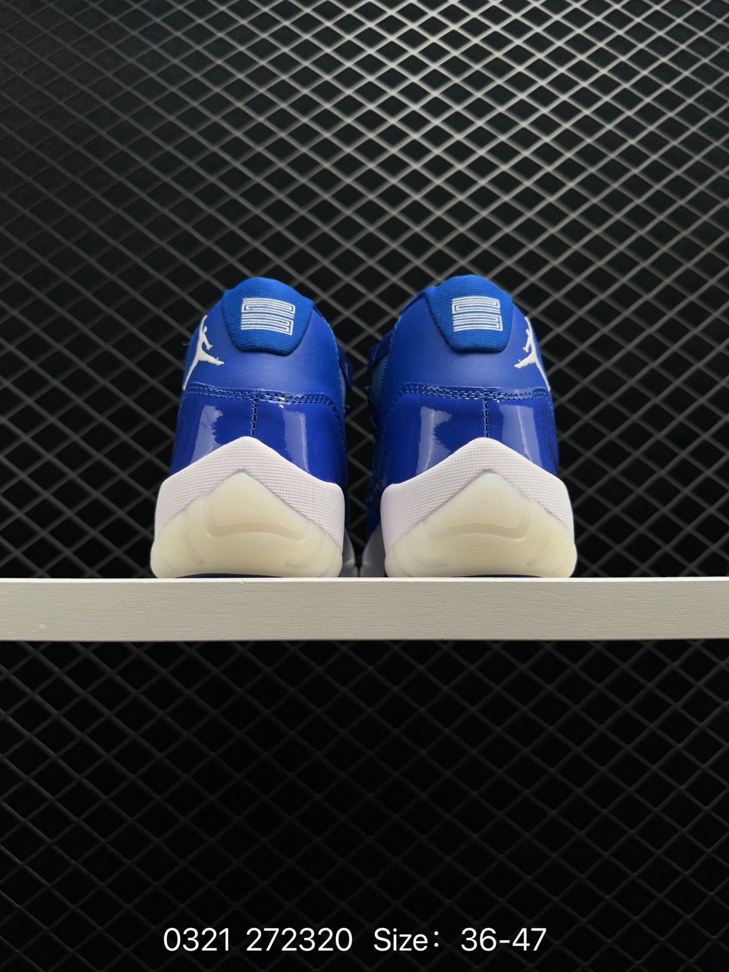 Nike Air Jordan 11 Retro Low LE